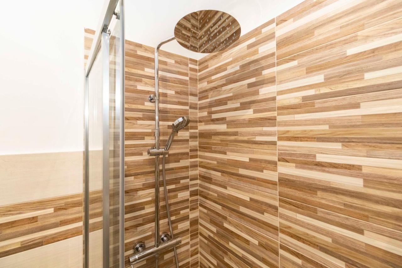 Bright & Functional Flat Lingotto Apartment Turin Ngoại thất bức ảnh